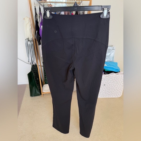 NWT Lululemon Smooth Fit Pull-On High-Rise Pant Regular, Black, Size 4 - Picture 4 of 9